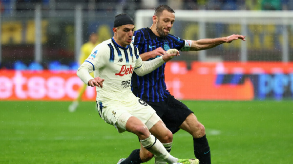 "Интер" потерял очки, "Наполи" дожал "Лечче": итоги дня в Серии А