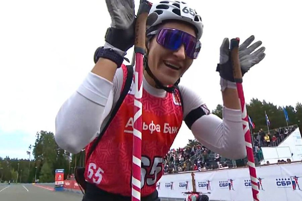 Елизавета Каплина выиграла спринт на чемпионате России по летнему биатлону в Чайковском