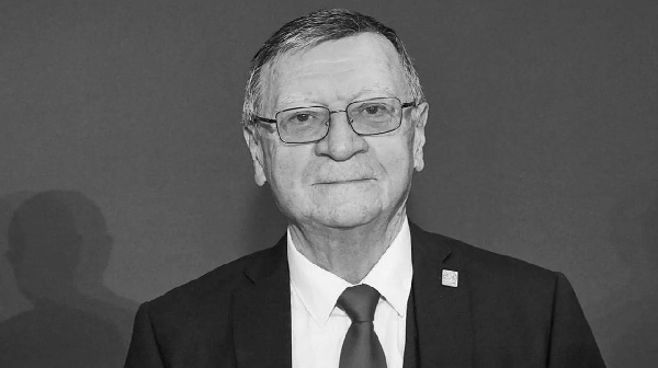 Умер экс-глава Европейской конфедерации волейбола