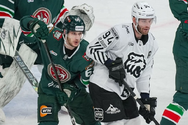 "Ак Барс" выстоял в концовке и одержал победу над "Трактором" в матче КХЛ