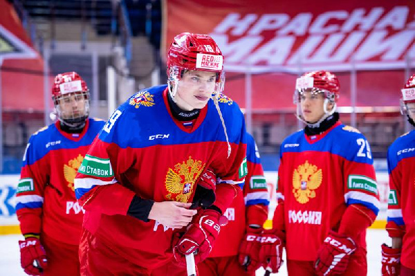 "Красный" состав молодёжной сборной России по хоккею выиграл Кубок Будущего в Минске