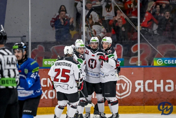 Начали с камбэка: 