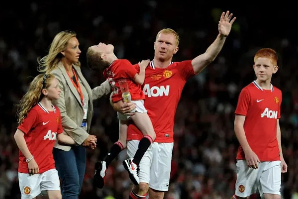 Легенды МЮ Пола Скоулза станет меньше на ТВ: он посвятит время сыну-аутисту