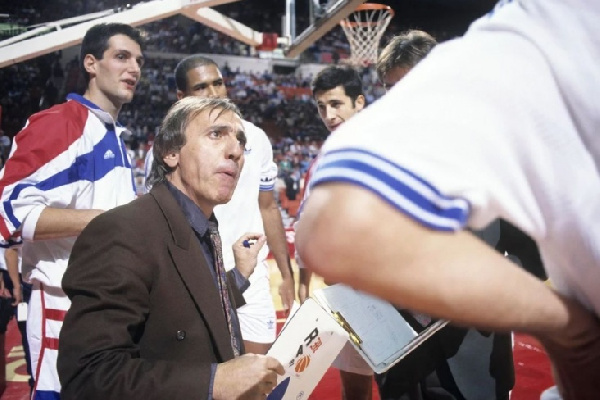 Ушел из жизни бывший тренер сборной Франции