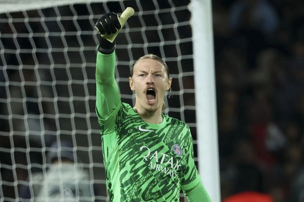 Сафонов впервые в сезоне Лиги 1 пропустил, но ПСЖ всё равно вернулся на первую строчку в таблице