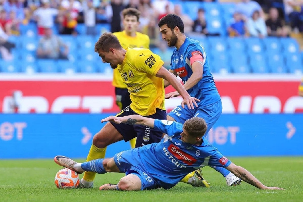 Махачкалинское "Динамо" на выезде в большинстве обыграло "Ростов" в матче Кубка России