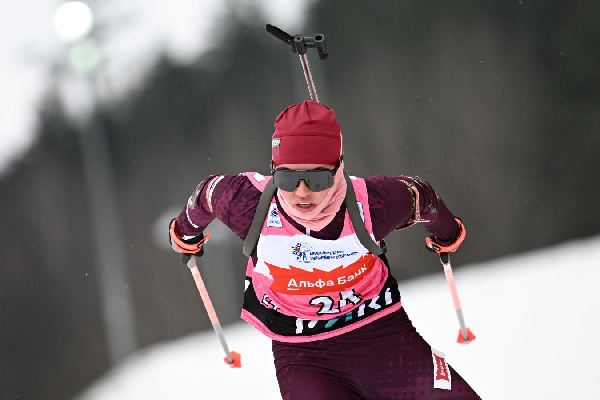 "Не чувствую левую ногу": Соперница Смольской — о цене победы в масс-старте