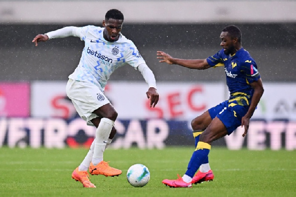 "Интер" дожал "Верону", "Фиорентина" опять проиграла: итоги первых матчей дня в Серии А