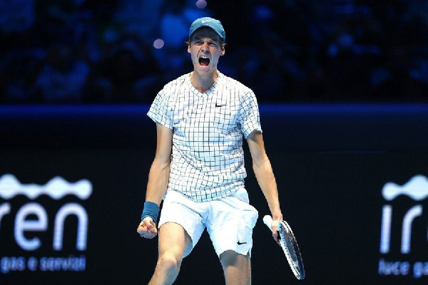 №4 ATP Янник Синнер уверенно и быстро переиграл оппонента и вышел в 1/16 финала Australian Open