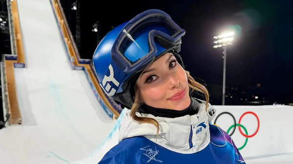 Самая богатая спортсменка Олимпиады-2026 осталась без золота во фристайле 