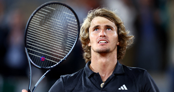 Зверев разгромил Серундоло и уверенно вышел в 1/2 финала турнира в Майами