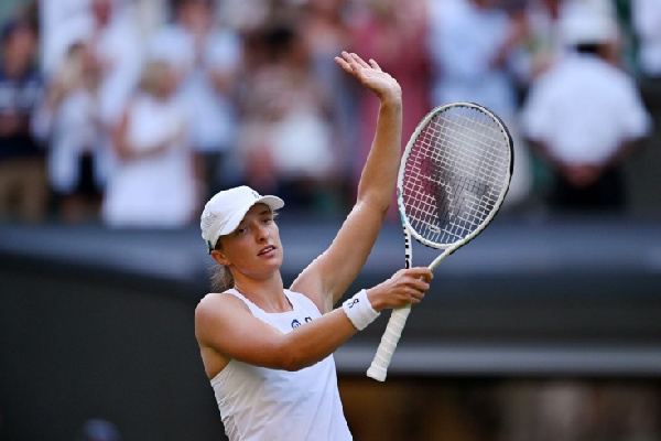 Кто еще не пинал WTA? Тренер Иги Швентек тоже критикует теннисных управленцев