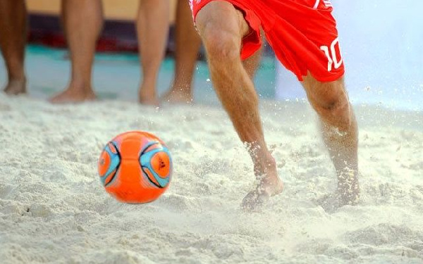 В финале чемпионата Беларуси по пляжному футболу сыграют ЦОР и "Брест-Волга"