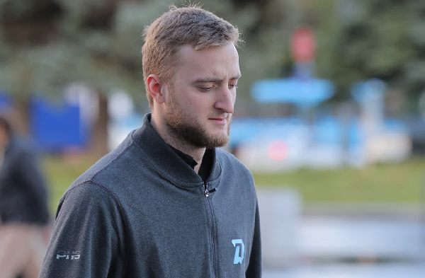 Официально: Александр Волков — игрок омского "Авангарда"