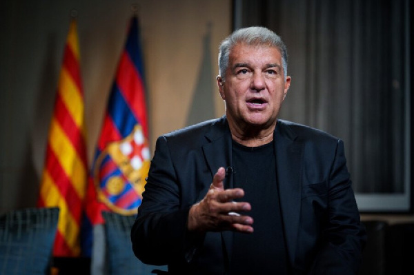 Лапорта назвал руководство "Реала" "одержимыми" из-за судейского скандала