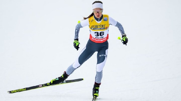 Россиянка Непряева заняла четвертое место в "разделке" на этапе Кубка мира по лыжным гонкам