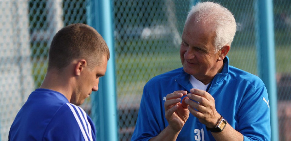 "Пусть лучше заткнутся и помолчат": Экс-тренер сборной Беларуси высказался о критике в адрес Виктора Ганчаренко