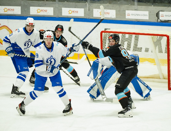 "Динамо-Шинник" снова обыграл одного из лидеров Золотого дивизиона в МХЛ