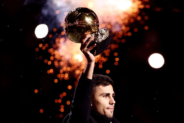 "Реал" намерен выделить € 100 млн на покупку двух игроков