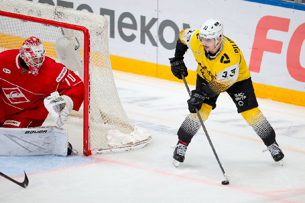 Источник: нападающий Кирилл Пилипенко подпишет контракт с "Авангардом"