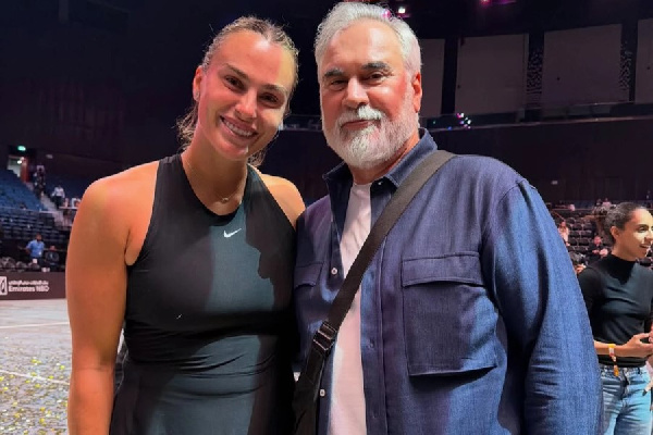 Салют, Вера: Арина Соболенко встретилась с Меладзе после матча с Кирьосом