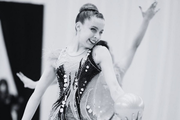 Чемпионка Бразилии по художественной гимнастике умерла в 18 лет