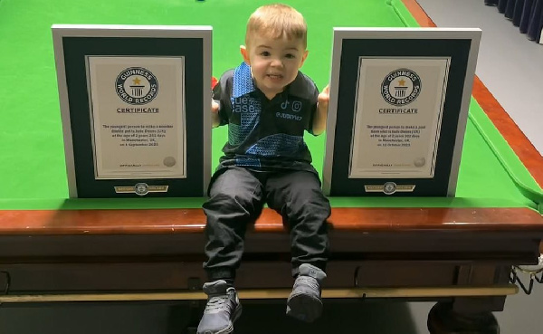 Двухлетний бильярдист попал в Книгу рекордов Гиннесса (ВИДЕО)