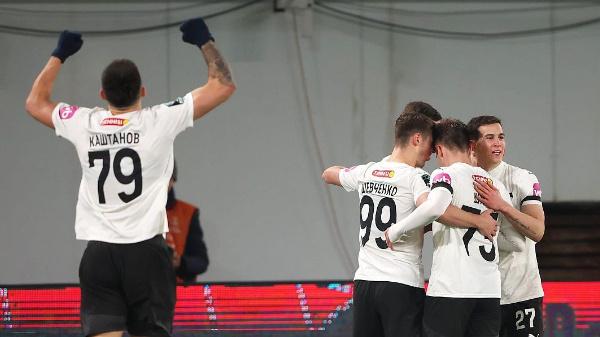 Скандал в российском футболе: арбитры признались в получении взятки от "Торпедо"