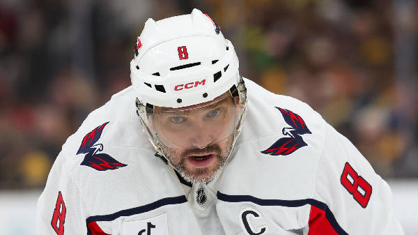 Белорус Шарангович рассказал об игре против Овечкина