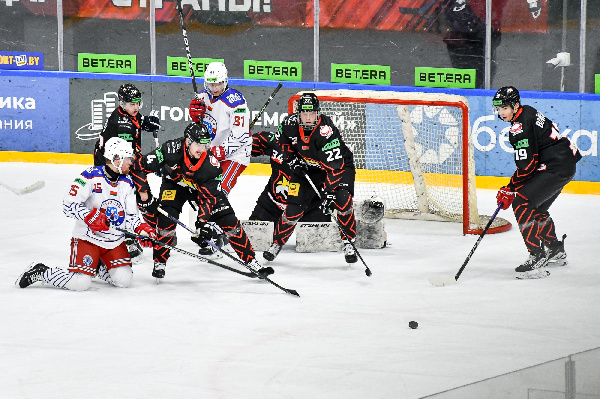 "Юность" одержала четвертую победу кряду в экстралиге и закрепилась на вершине таблицы