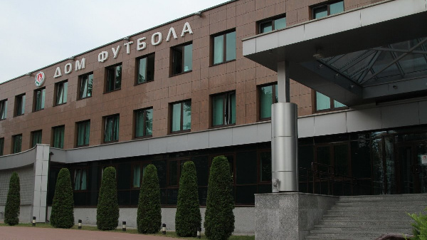 Сразу три клуба не получили лицензии УЕФА для участия в еврокубках
