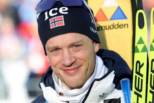 У Бё пополнение в медальной копилке: всё из-за скандала с российским биатлонистом