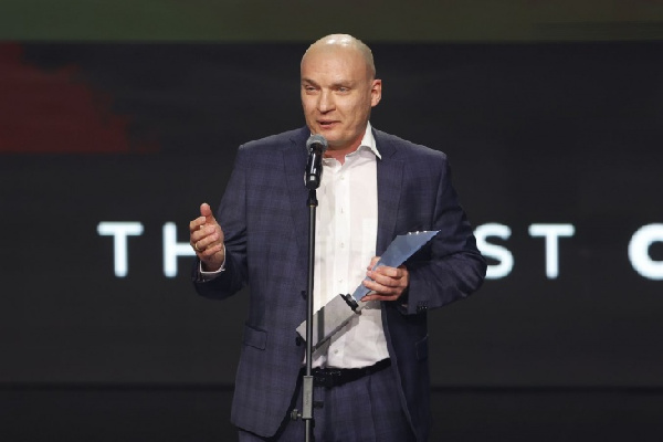 Андрей Разин продлил контракт с "Металлургом"