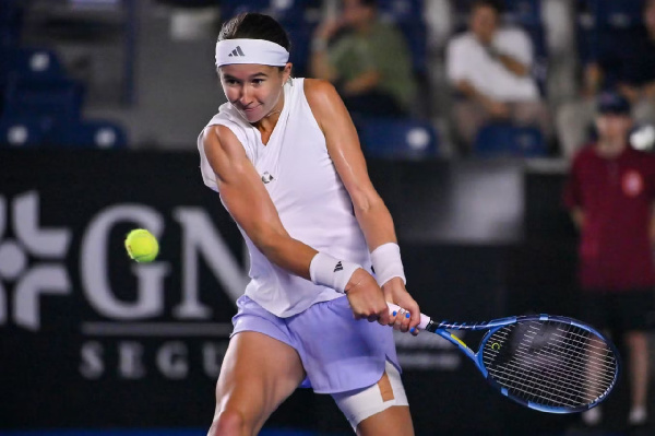 Бартунькова вышла в полуфинал турнира WTA-1000 в Пекине