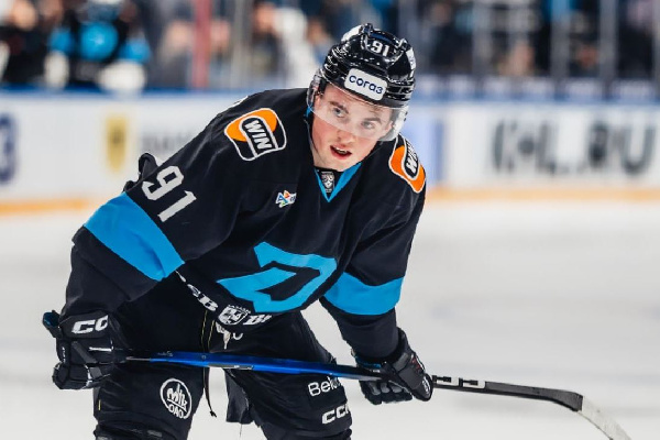 "Я бы не сказал, что было какое-то давление": Пышкайло — о 1000-м матче Квартальнова в КХЛ