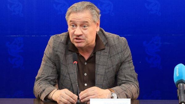 "Они хоть понимают, что такое футбол?": Легенда "МЮ" раскритиковал положение дел в "Торпедо" Глеба Шевченко