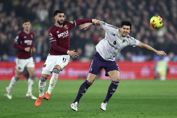 "Ман Юнайтед" завалил челлендж блогеру, который не стрижется: итоги дня в АПЛ