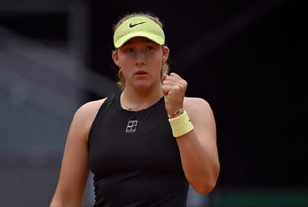 Россиянка Андреева уверенно вышла в 1/8 финала турнира WTA в Мадриде 