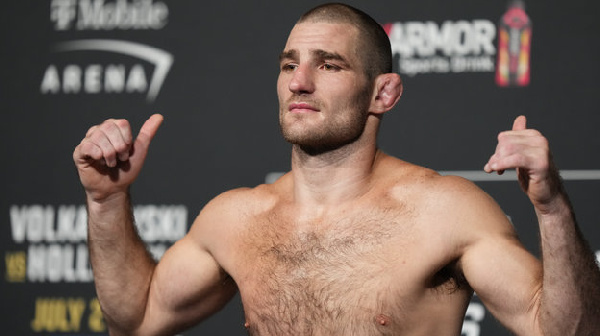 Действующему чемпиону UFC не рады в Белом доме: Стрикленд получил запрет на посещение турнира