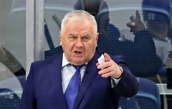 73-летний экс-тренер сборной Беларуси по хоккею вновь при деле
