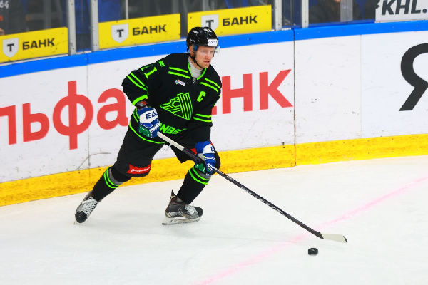 Капитан "Салавата Юлаева" рассказал, как за празднование гола заработал деньги