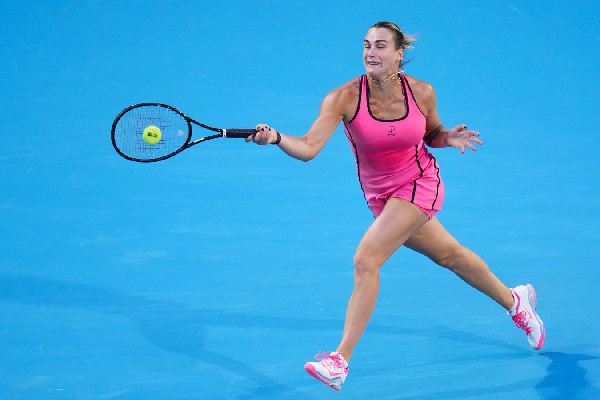 ФОТО: Соболенко в кругу команды и жениха отпраздновала победу на турнире в Майами