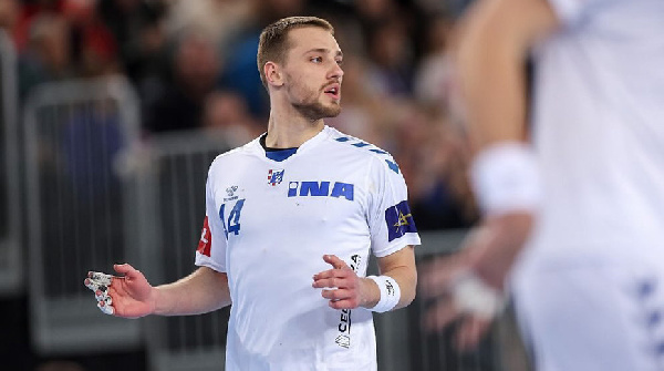 Четыре гола Игоря Белявского помогли "Загребу" добыть первую победу в Лиге Чемпионов