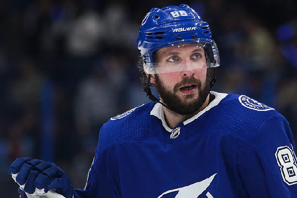 Кучеров повторил необычное достижение Малкина и Овечкина в НХЛ