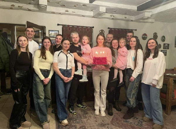 "Тепло и душевно": Анна Сола отпраздновала юбилей в кругу близких — ФОТО