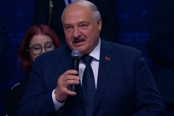 "Наперад у будучыню, сябры!" Александра Лукашенко встретили овациями на открытии "Игр Будущего"