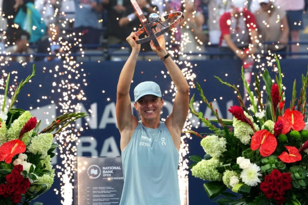 Ига Швентек выиграла турнир WTA-1000 в Торонто