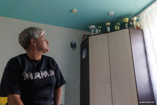 Мама Смольского рассказала, что Антон был близок к выбору другой профессии