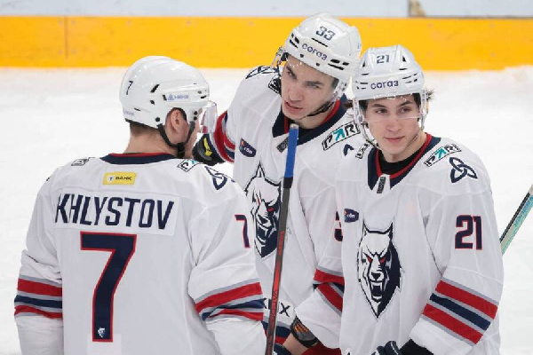 Раз — и все: "Нефтехимик" минимально одолел "Барыс" в матче КХЛ