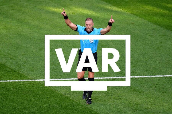 Чемоданчик VARи! В Беларуси состоялся первый футбольный матч в сопровождении системы видеофиксации